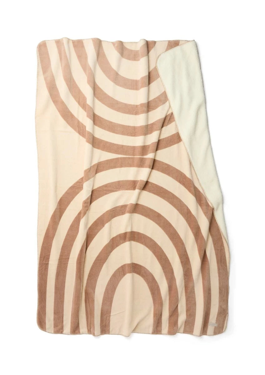 Sherpapläd arc beige + Chiara doftljus