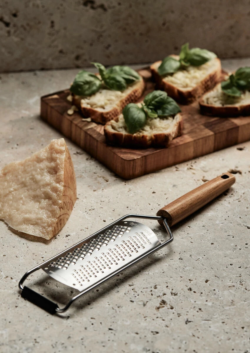 Gjutjärnsform - Gratin 22cm & Rivjärn - Manon