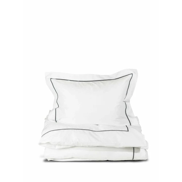 Carl påslakanset vit